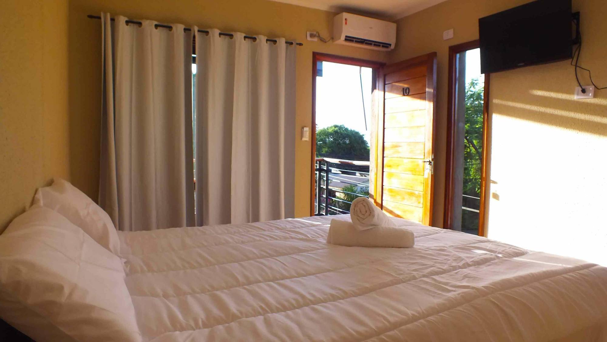 Iguazu Urban Hotel Express Puerto Iguazú Extérieur photo